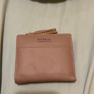 Tan wallet